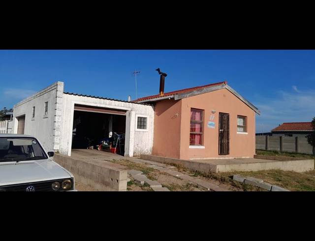 2 BEDROOM HOUSE FOR SALE IN ATLANTIS
